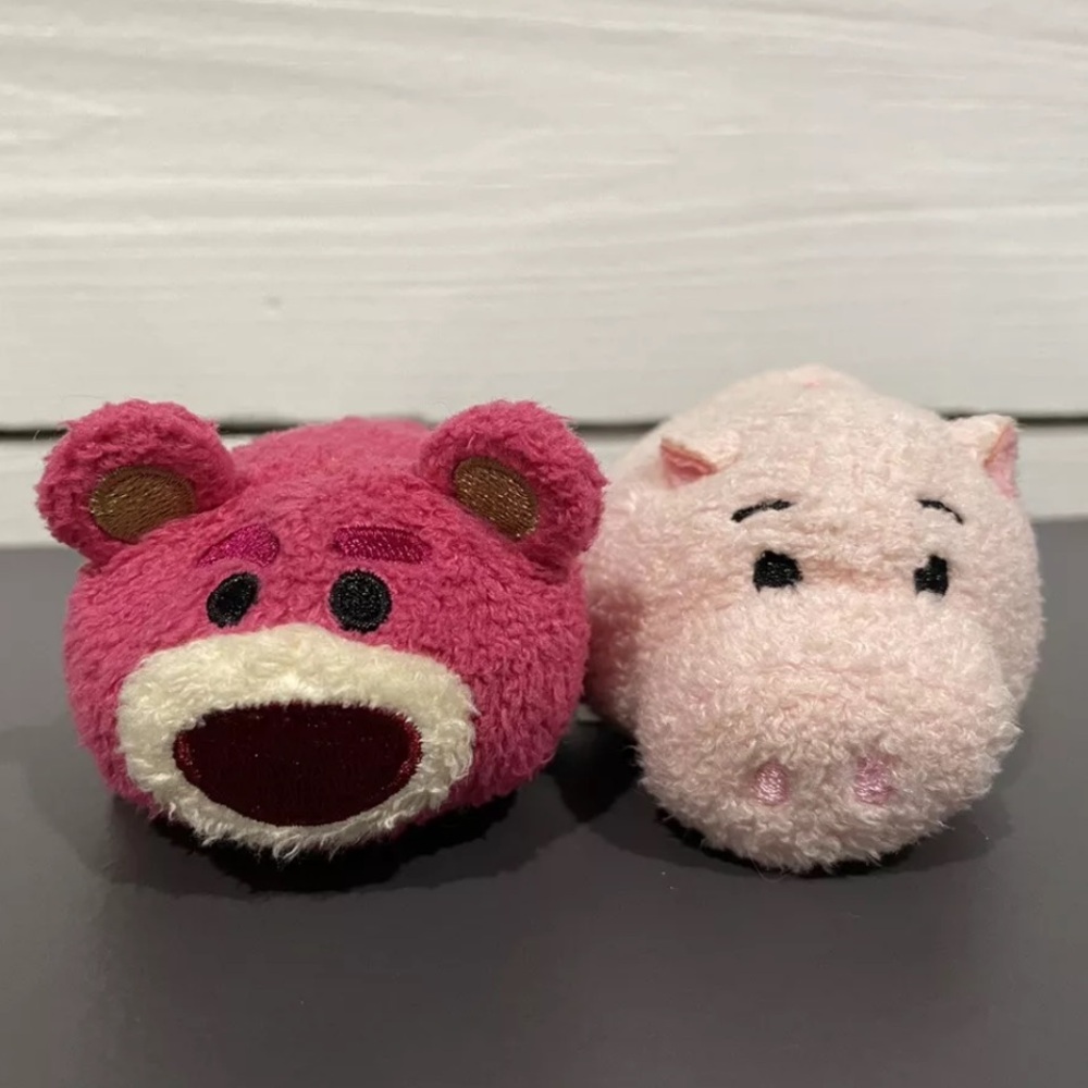 Disney Tsum Tsum Toy Story Mini Plush 3.5”  
HAM and LOTSO